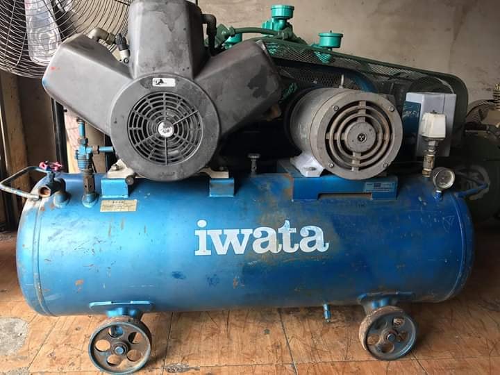 Cần bán máy nén khí nhật bãi IWATA