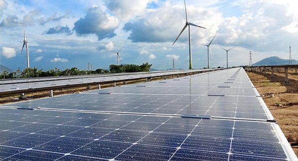 Dự án điện mặt trời lớn nhất nước chính thức vận hành