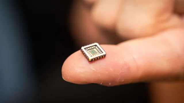 Neuron nhân tạo đầu tiên trên thế giới được phát triển trên 1 con chip silicon
