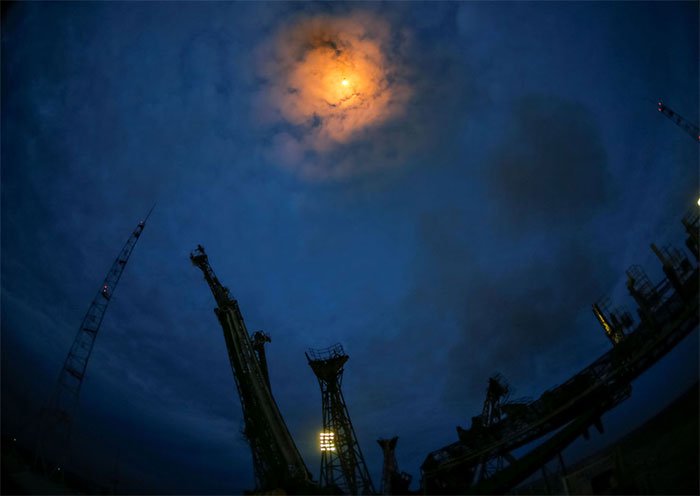Soyuz tăng tốc tiếp cận ISS
