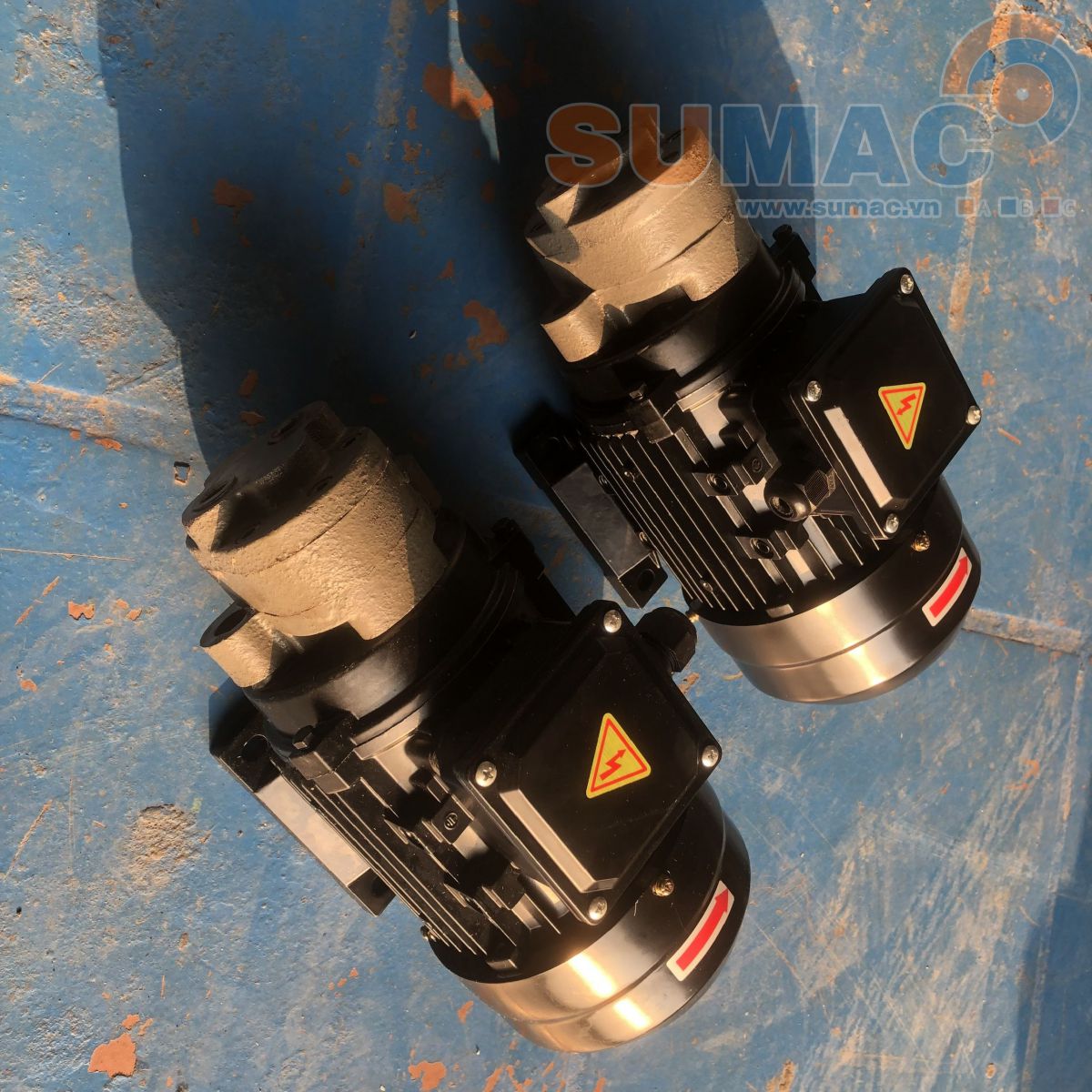 bom-dau-cong-suat-055kw-bom-cb-b10