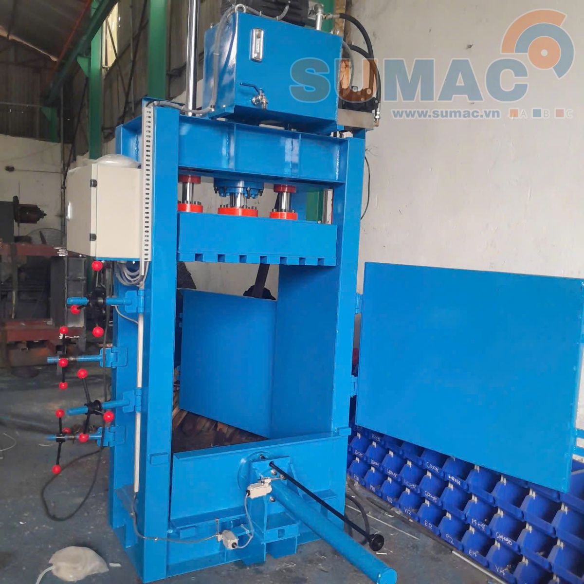 giá máy ép giấy vụn ép chai nhựa vỏ lon bia vải vụn công nghiệp