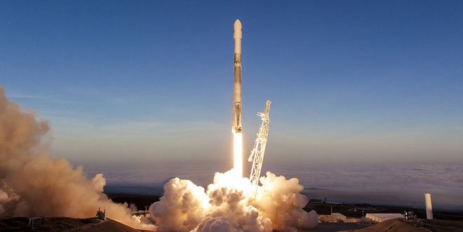 SpaceX dùng gì để đưa các phi hành gia lên trạm vũ trụ?