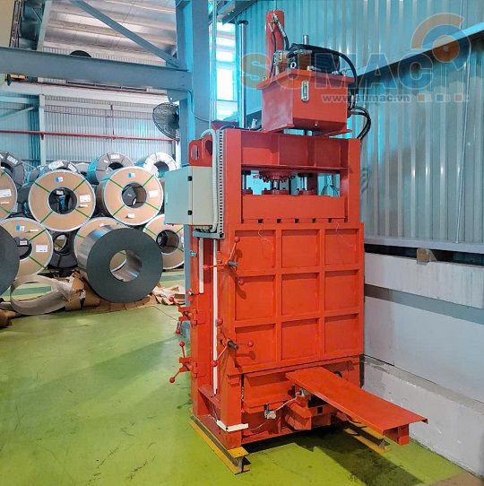 máy ép phế liệu kiểu đúng