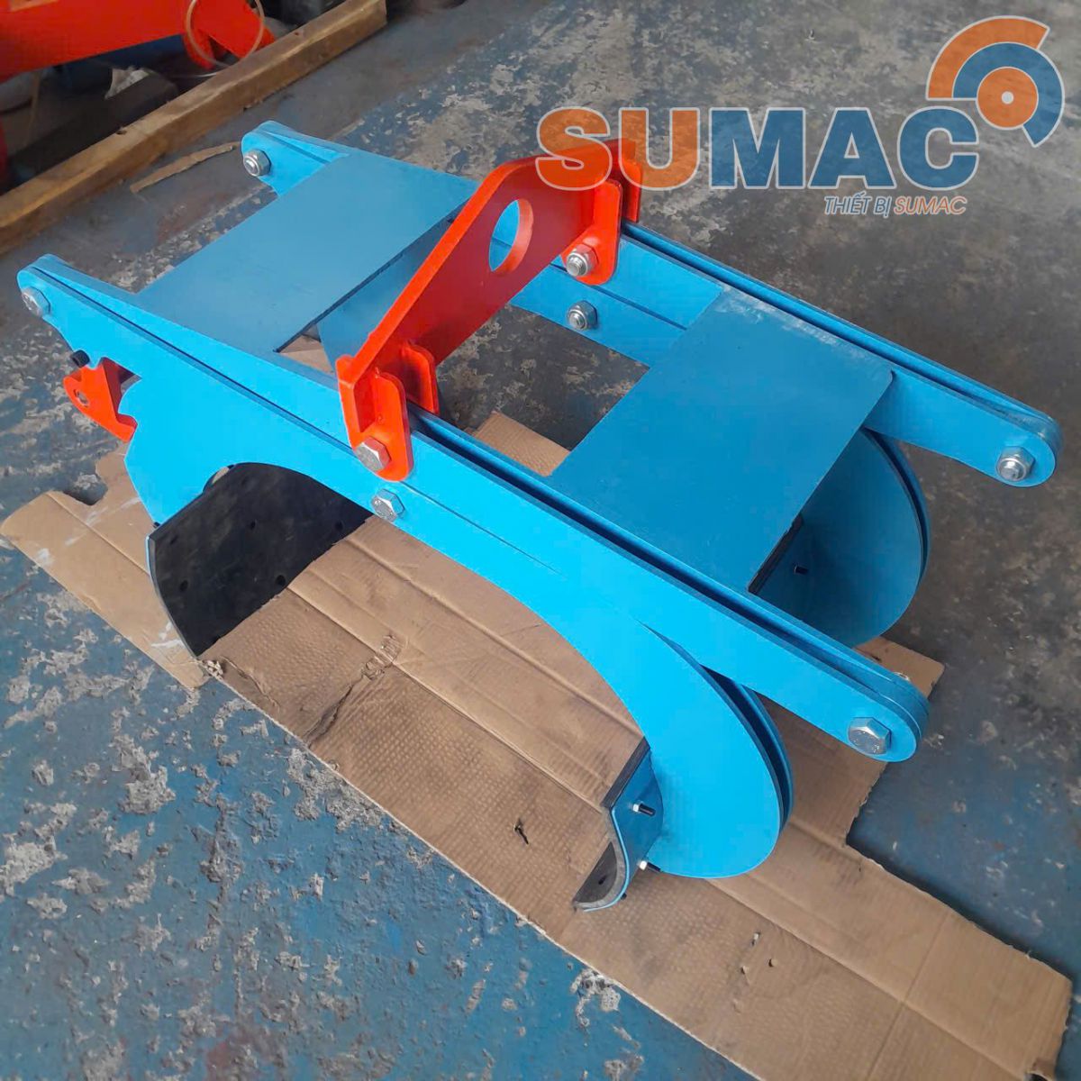 kẹp cẩu ống tròn 
