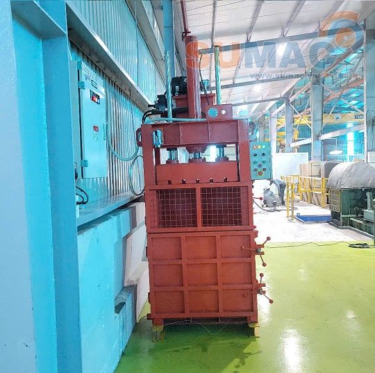 Máy ép phế liệu dùng trong xưởng tái chế
