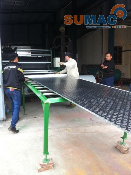 day-chuyen-can-ton-xop-24m-pu-roll-forming-machine