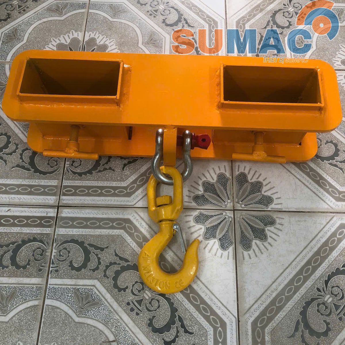 moc cau nang ha gan cang xe nang 3 tan