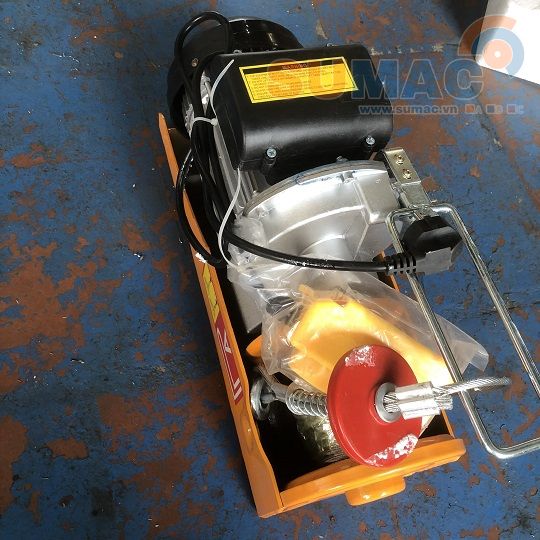 tời điện nâng hạ điện áp 220V