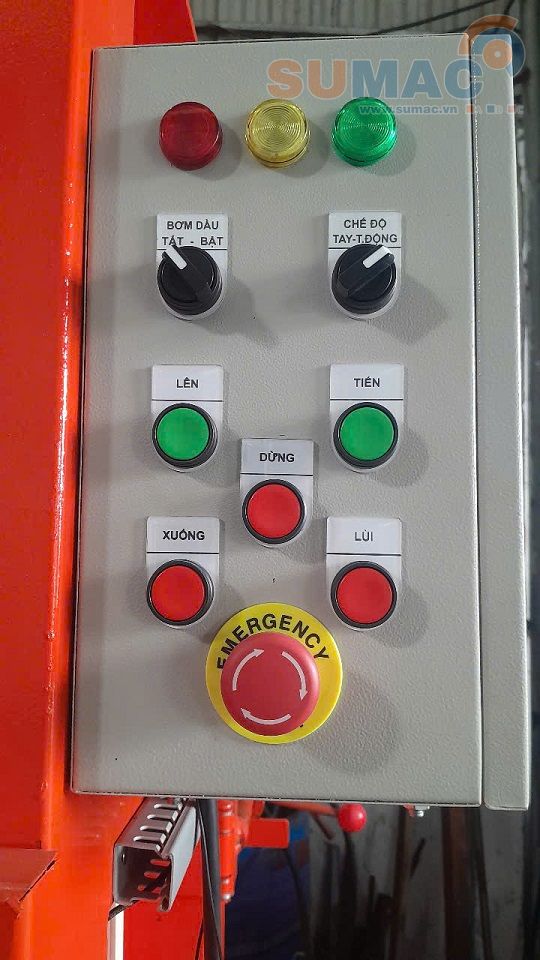 hệ thống điều khiển máy ép rác tự động