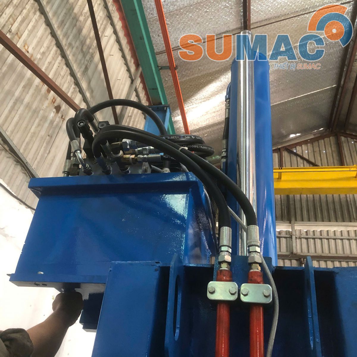 tram bom thuy luc lap may ep thuy luc